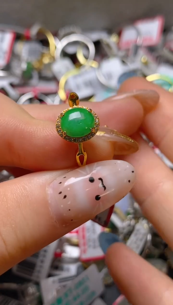 银S925镶嵌戒指翡翠{****}百内无证书