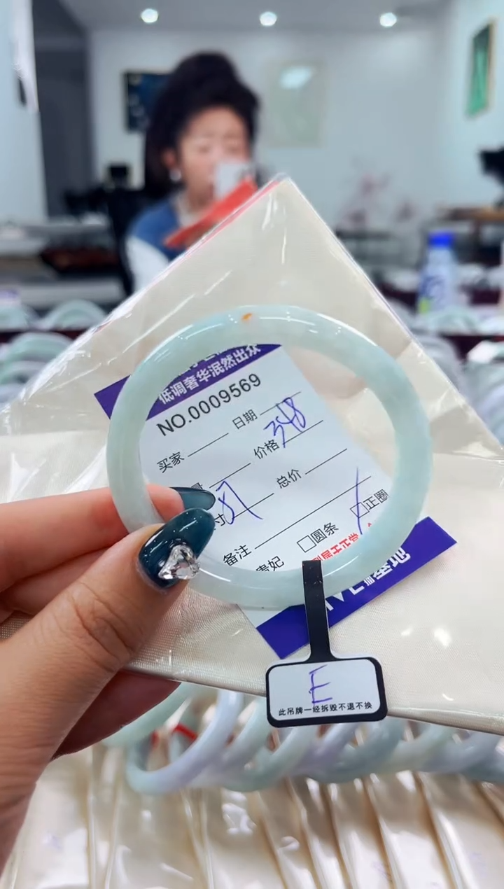 翡翠手镯未镶嵌2天然缅甸A货翡翠
