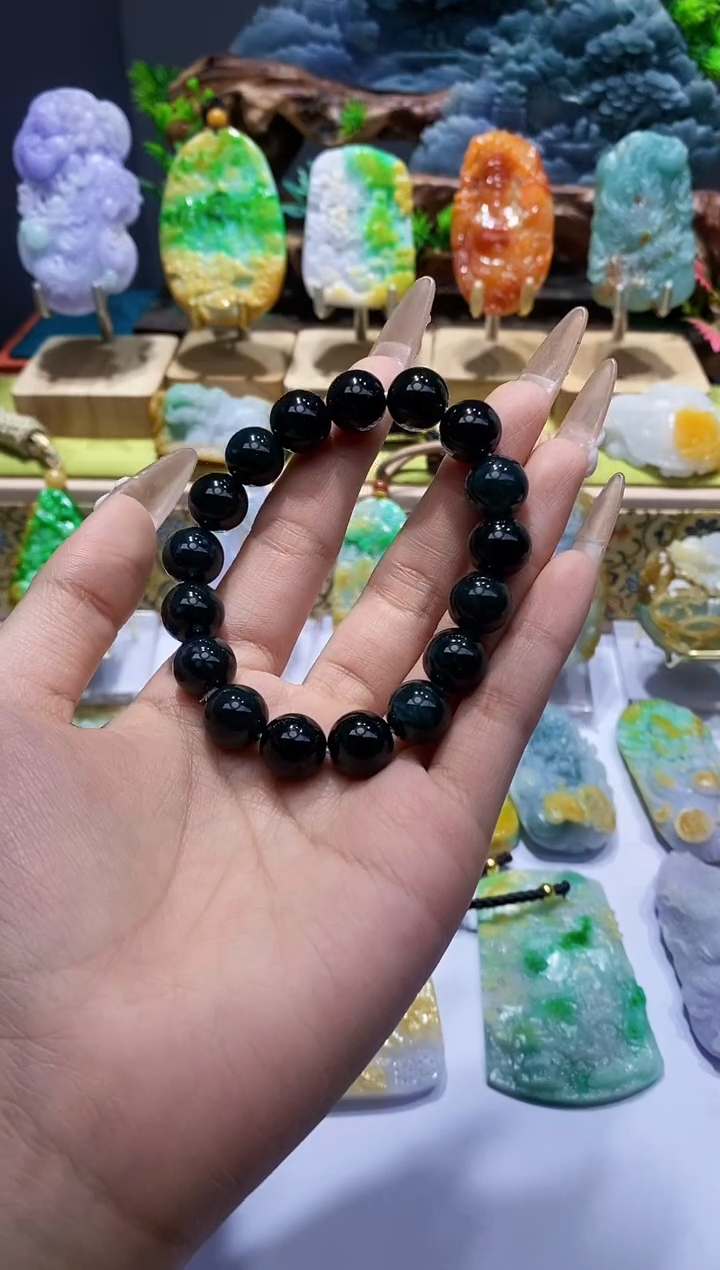 【闪购商品】翡翠颈饰未镶嵌翡翠A货