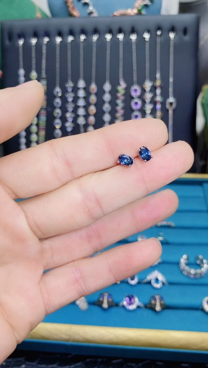 【闪购商品】托帕石耳饰银S925镶嵌1121