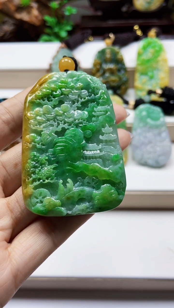 颈饰未镶嵌翡翠翡翠A货