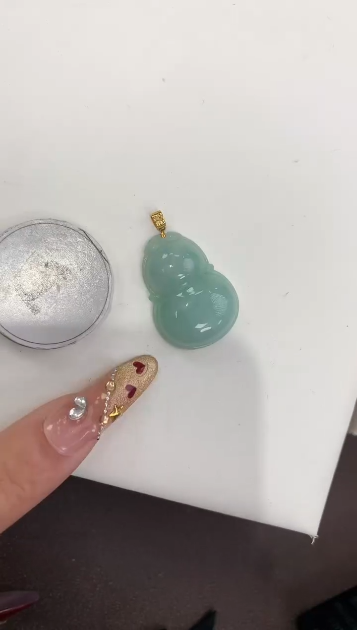 颈饰18K金镶嵌翡翠天然缅甸a货翡翠