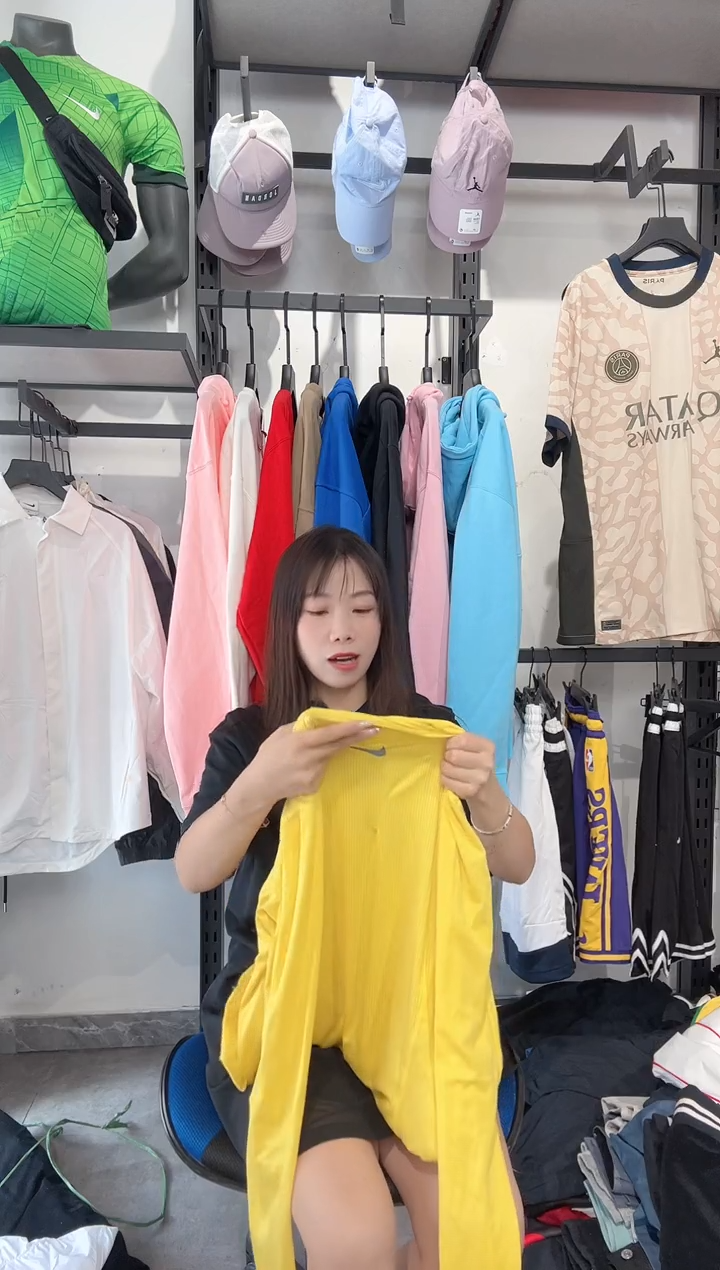 1490编码 瑕疵款直播间过款为准 尺码