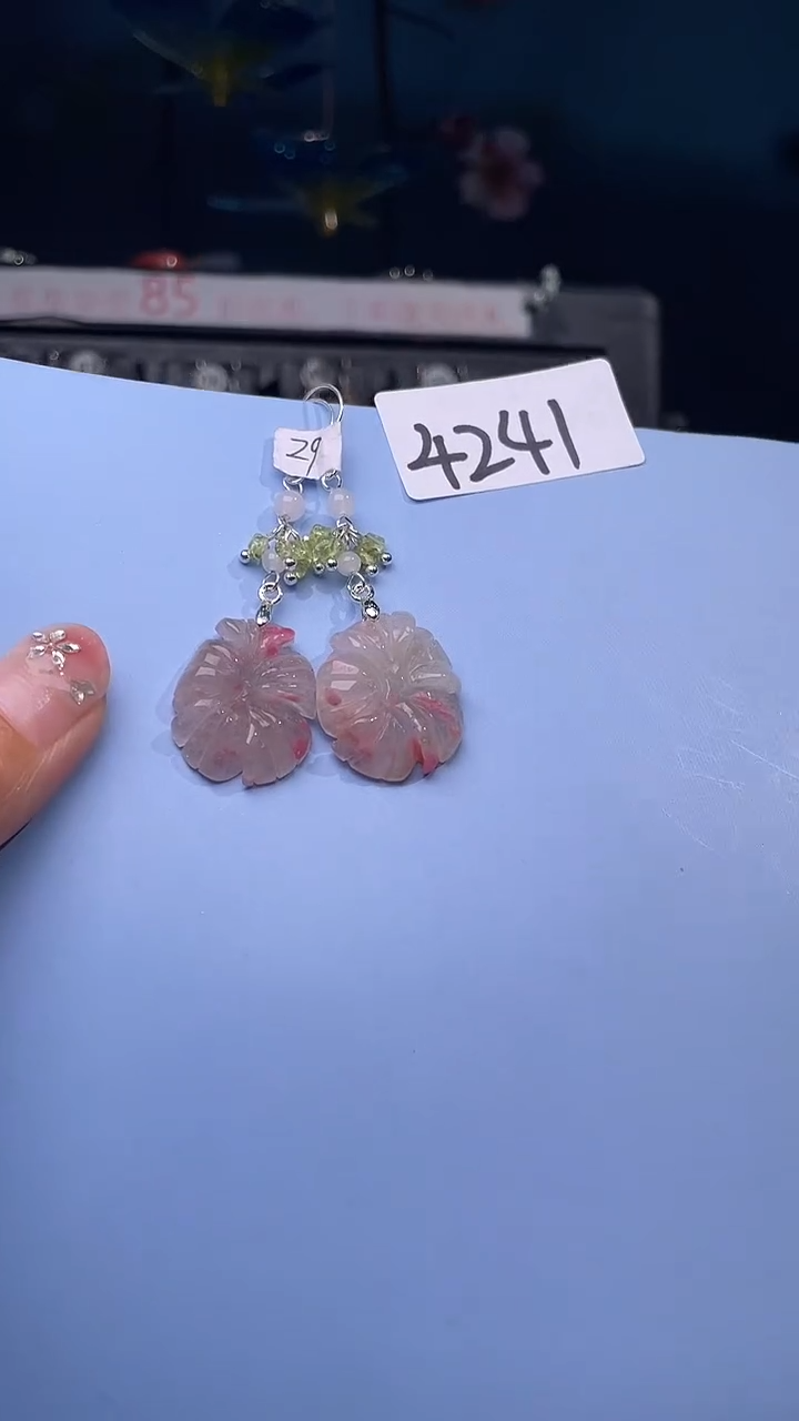 未镶嵌耳饰水晶喜欢拍