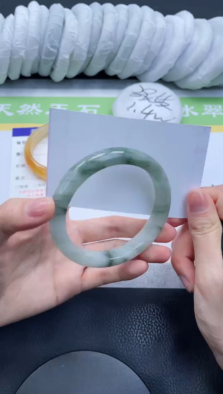 【闪购商品】石英质玉手镯未镶嵌A275-60+