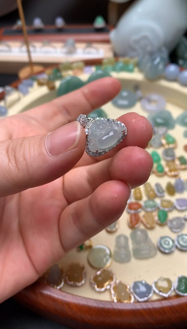 翡翠银S925镶嵌颈饰翡翠镶嵌佛公