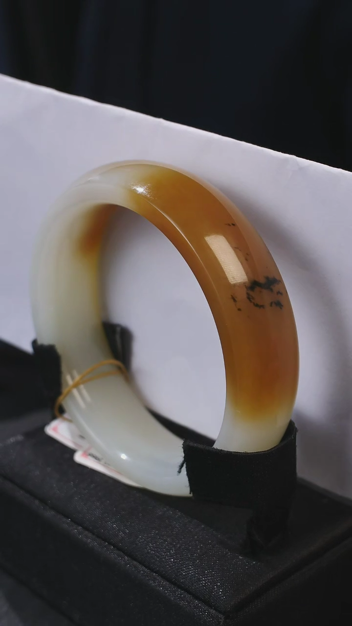 【闪购商品】和田玉手镯未镶嵌和田玉糖白手镯58.4圈