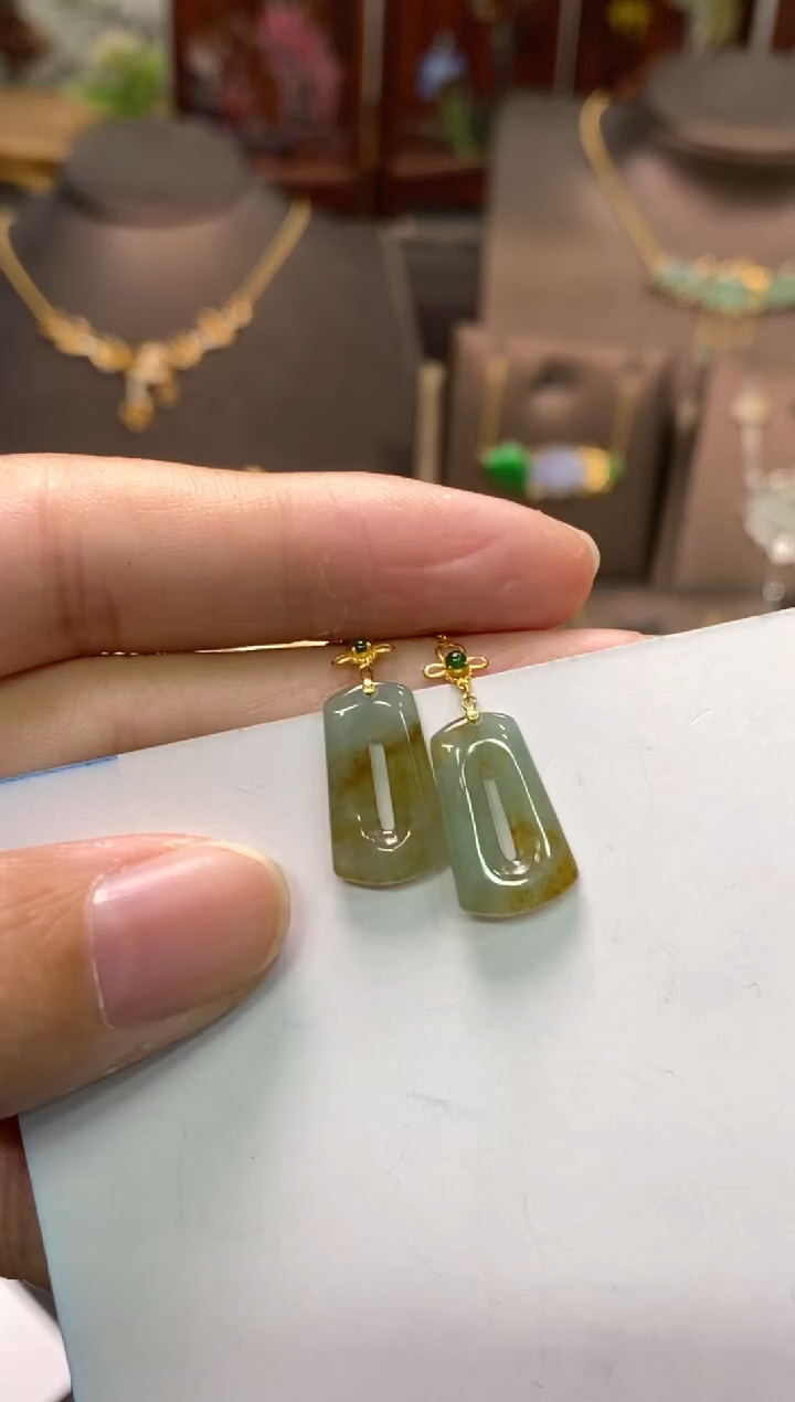 【闪购商品】翡翠颈饰18K金镶嵌净货13963