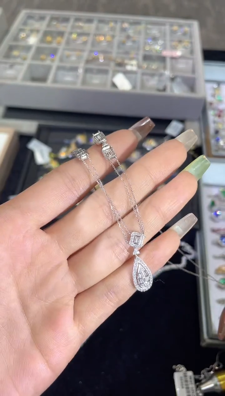 18K金镶嵌项链钻石   YT