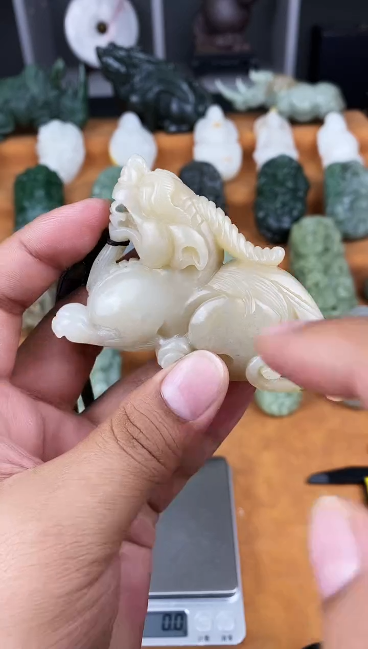 未镶嵌和田玉把件1