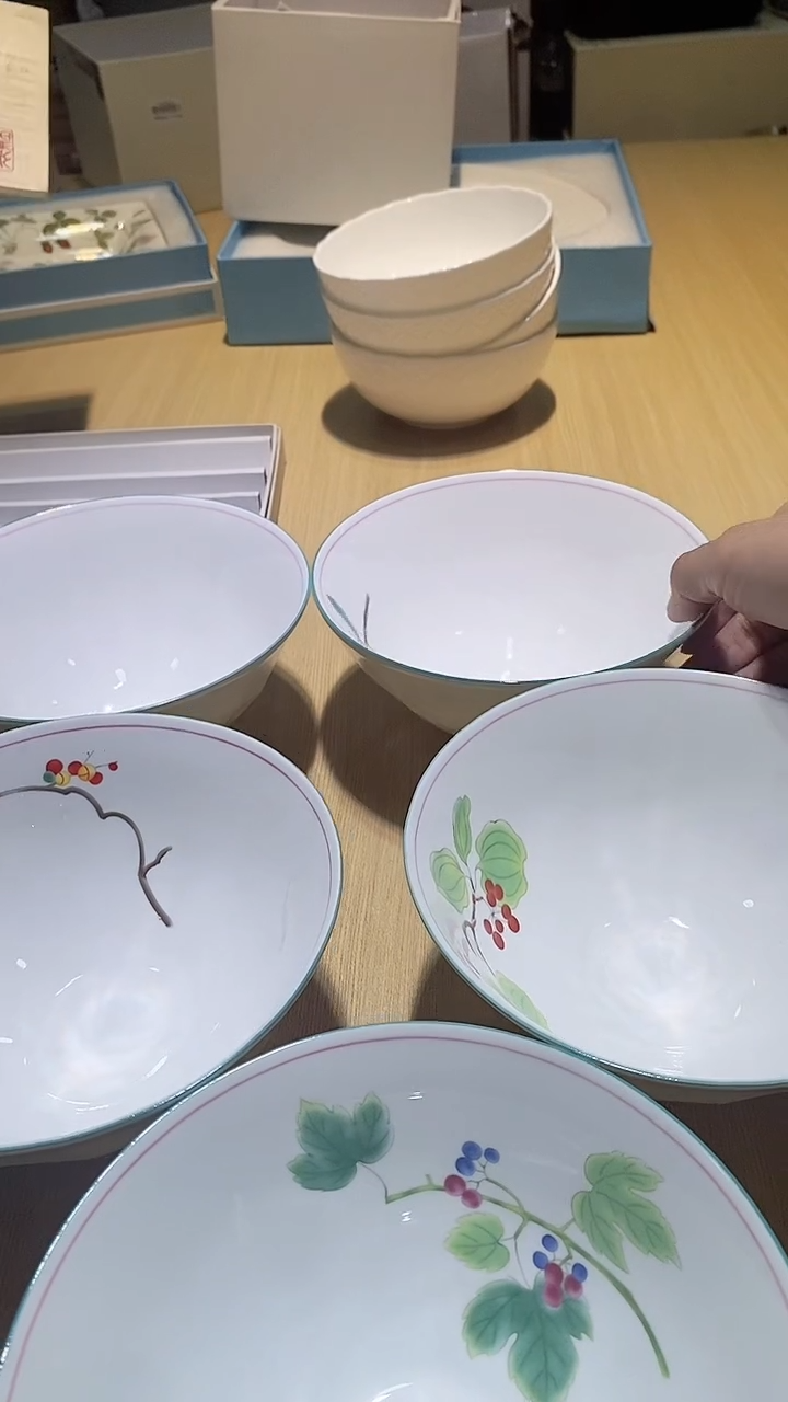 【闪购商品】瓷片锅碗瓢盆一件不剩