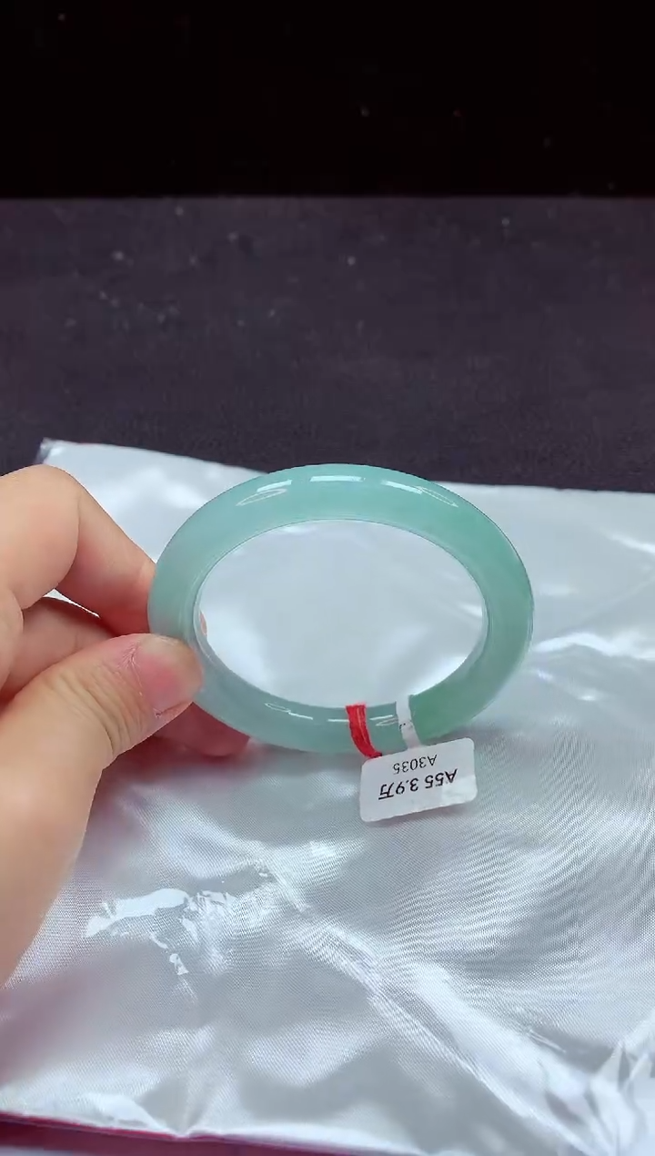 【闪购商品】翡翠手镯未镶嵌手镯