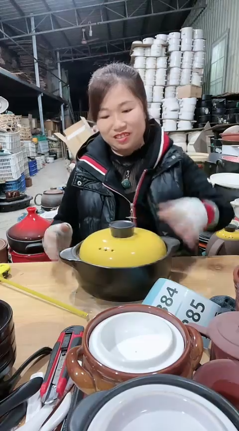 【闪购商品】384瑕疵黑锅带盖，，