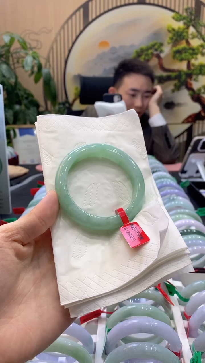 【闪购商品】翡翠手镯未镶嵌000009806
