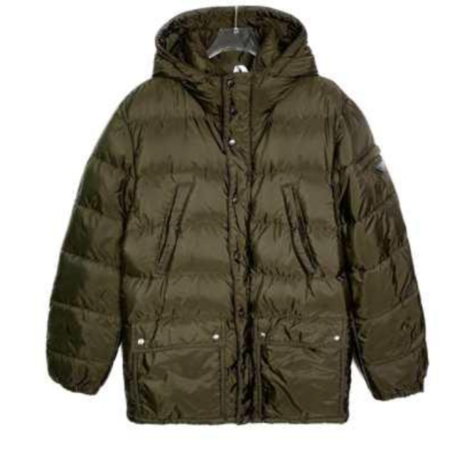 95新 Prada/普拉达 海囤 普拉达 羽绒服46码/rd53610