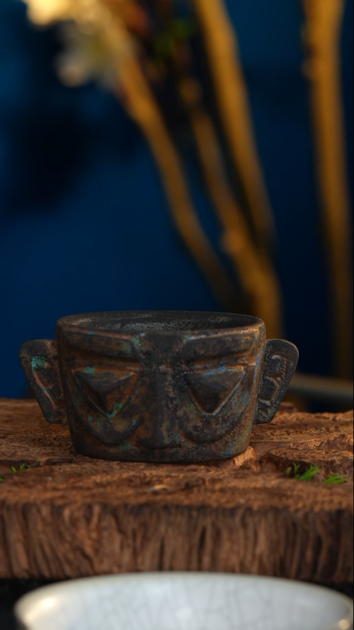 【闪购商品】【1100】仿三星堆青铜主人杯