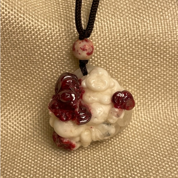 天然辰砂天然朱砂原石晶体雕刻件 弥勒