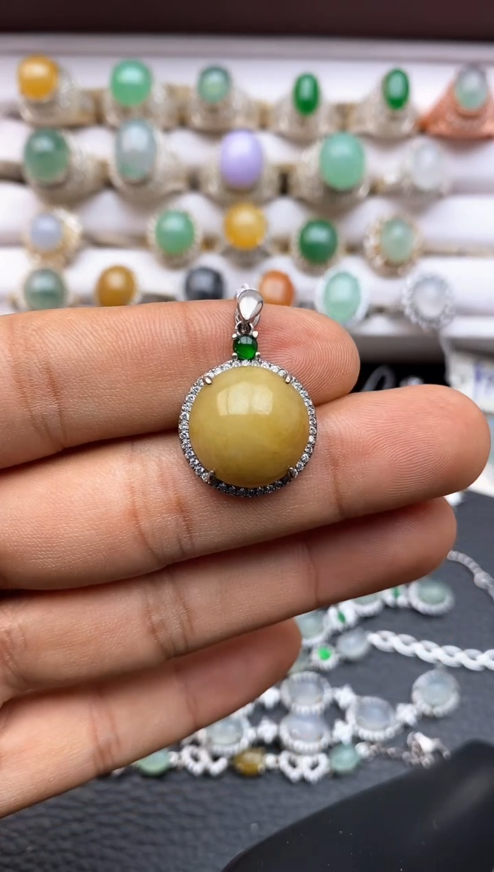 【闪购商品】翡翠吊坠(赠链)银S925镶嵌6326