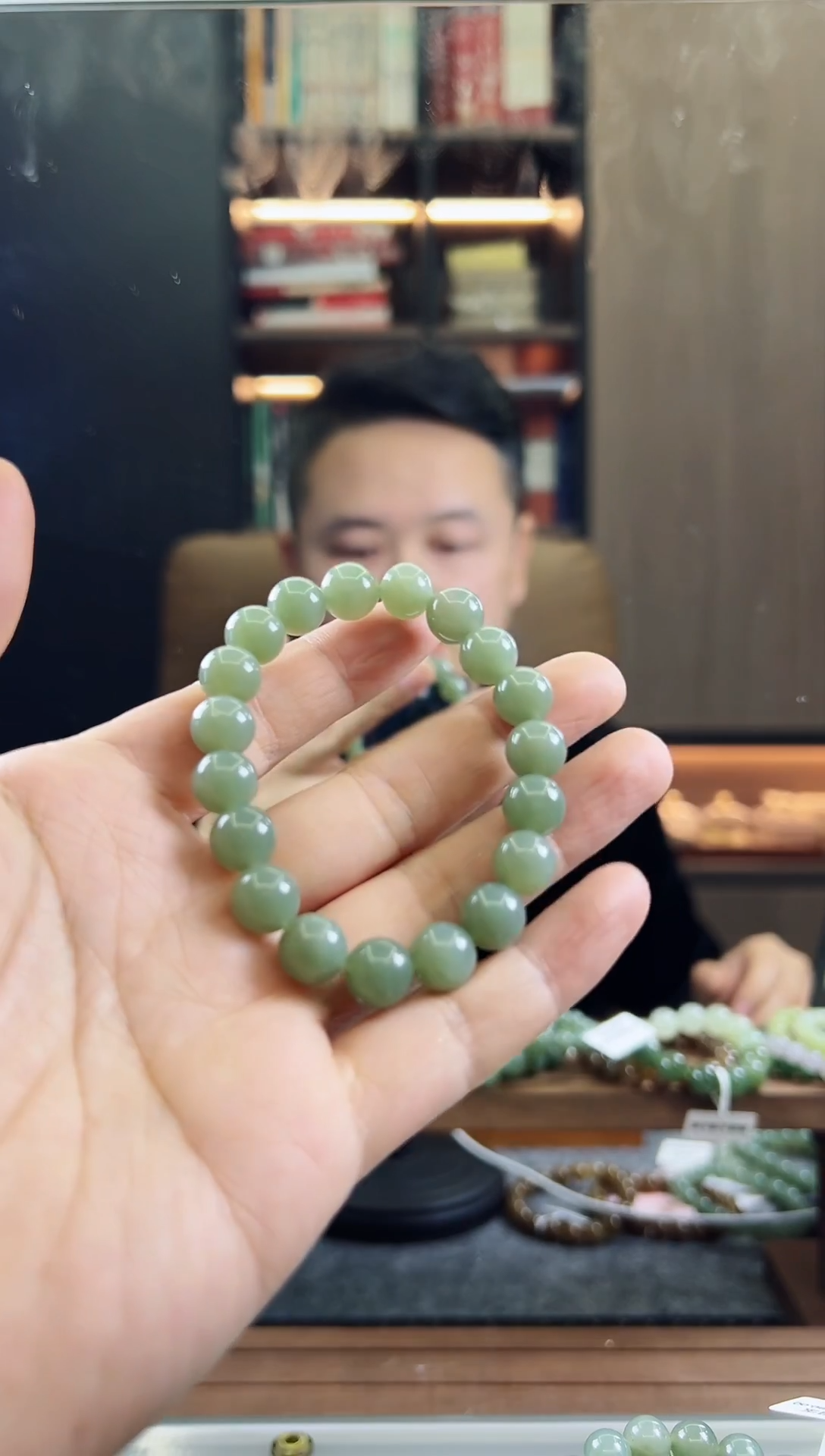 未镶嵌手链和田玉卡10且末蓝