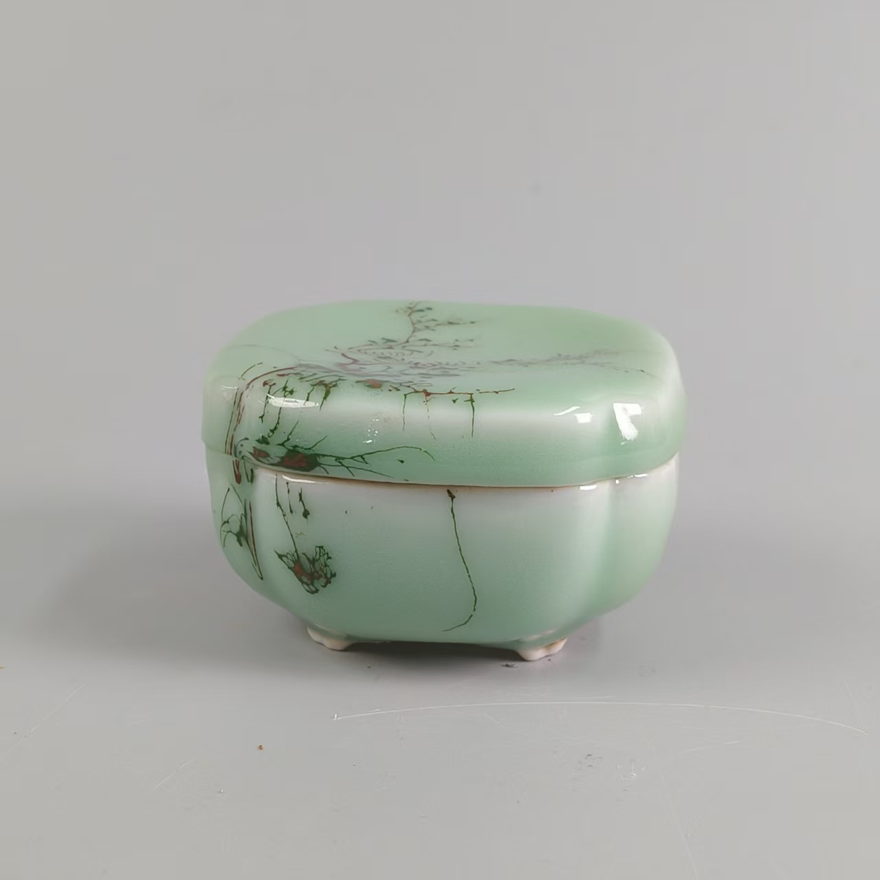 清末 豆绿釉四足胭脂盒XX-0229