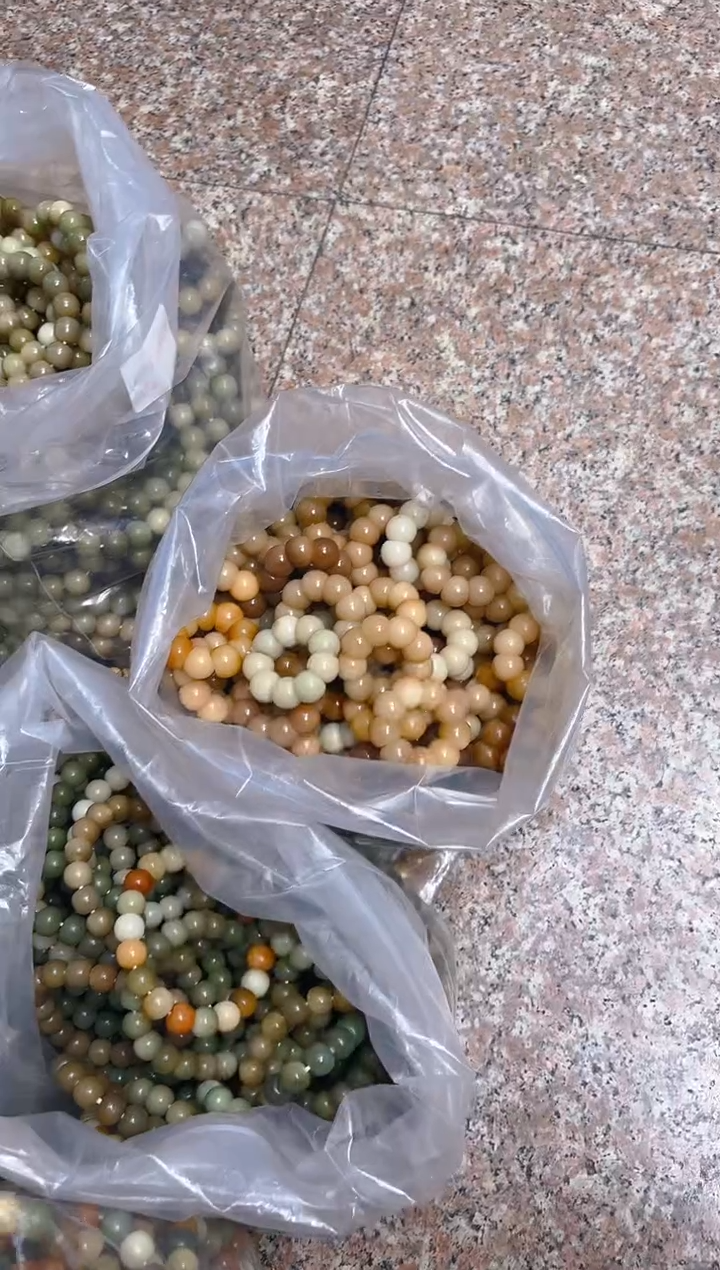 吊坠菩提根/象牙果混色手捻  随机一条