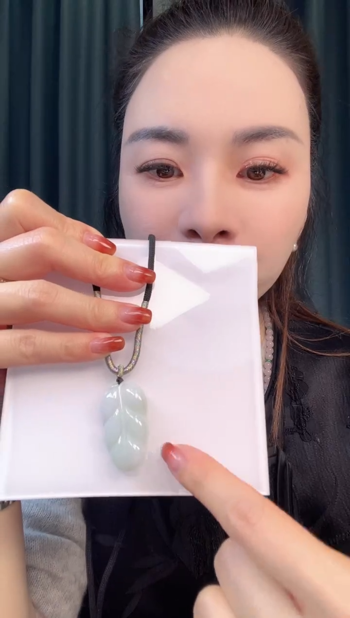 颈饰未镶嵌翡翠叶子-多样性发一