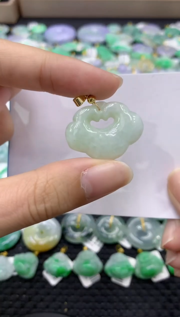 颈饰未镶嵌翡翠天然缅甸翡翠A货