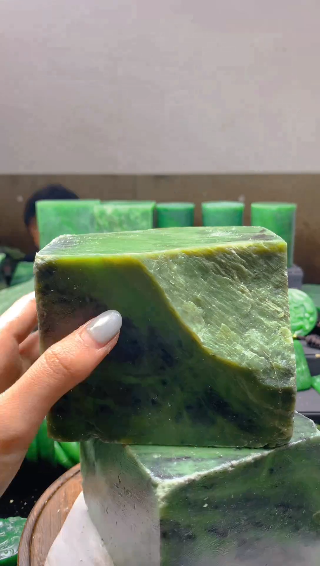 未镶嵌和田玉（碧玉）珠宝半成品1