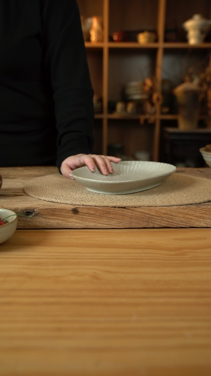 奶奶系列的9英寸菊花椭圆鱼盘1个