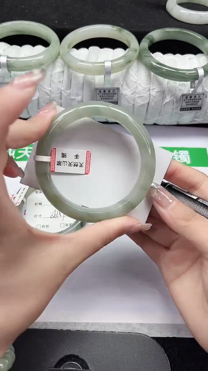 未镶嵌手镯石英质玉410-58/59