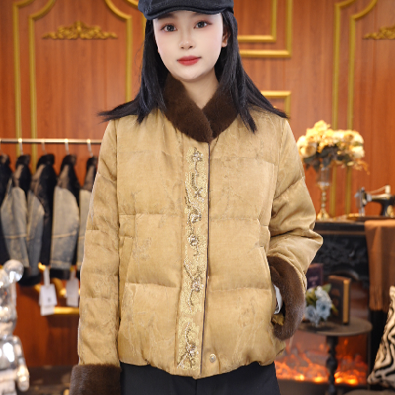 2025冬季国风新女装外套水貂毛领白鹅绒保暖中式小香风羽绒服-826