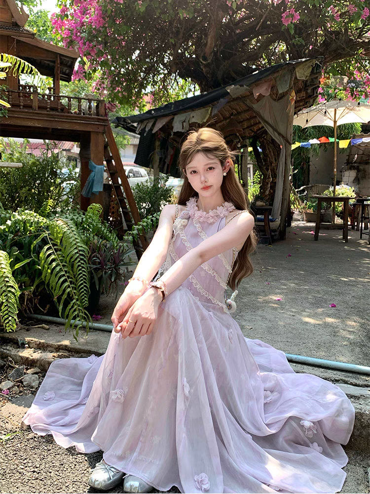 在逃公主立体花朵蕾丝仙女夏季甜美显瘦网纱吊带连衣裙温柔风长裙