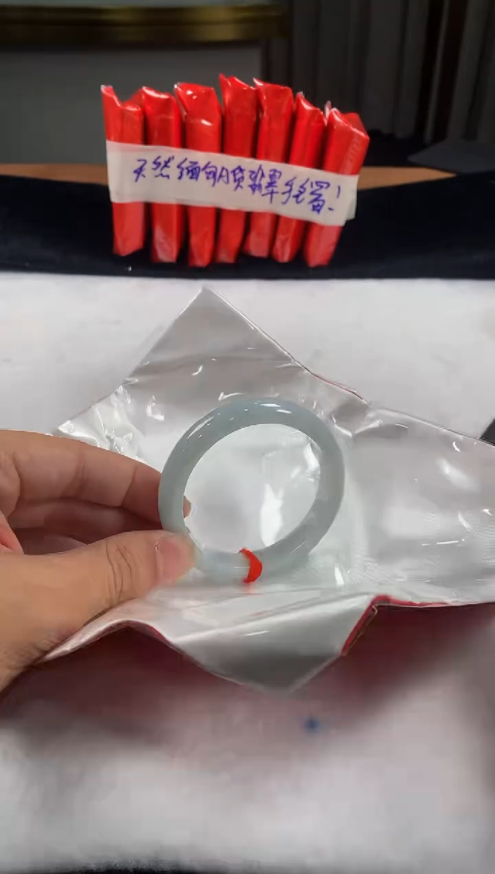 未镶嵌定制翡翠5079毛货不退不换 55-56圈