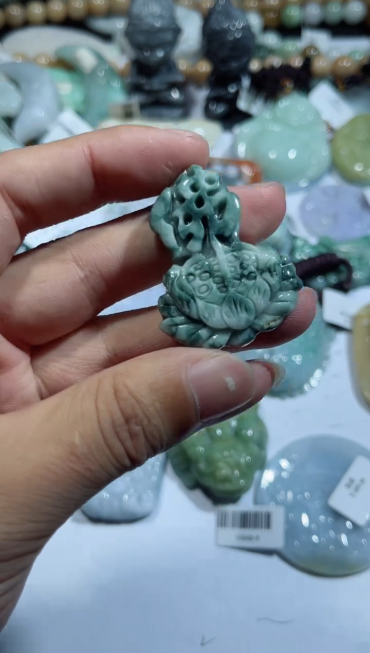 【闪购商品】翡翠颈饰未镶嵌00007355