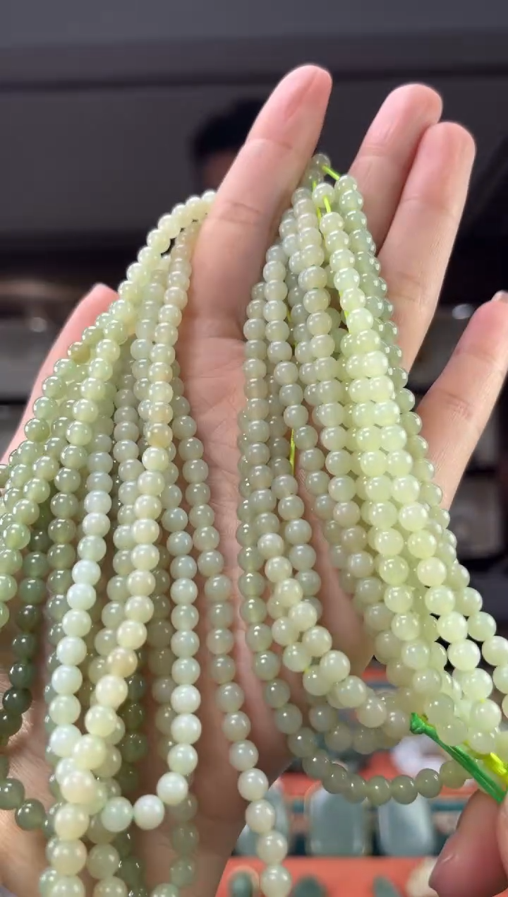 【闪购商品】和田玉颈饰未镶嵌颜色多样性发，拍一发一件