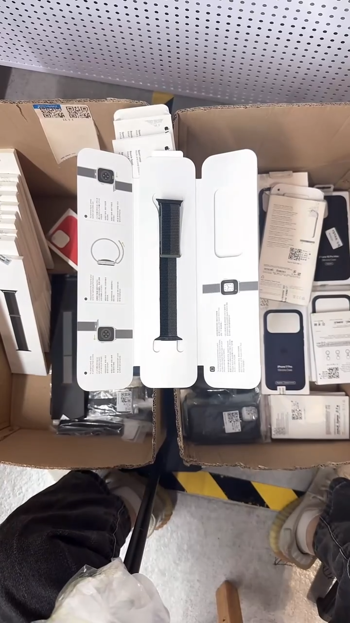 准新品大表盘 风暴黑配灰