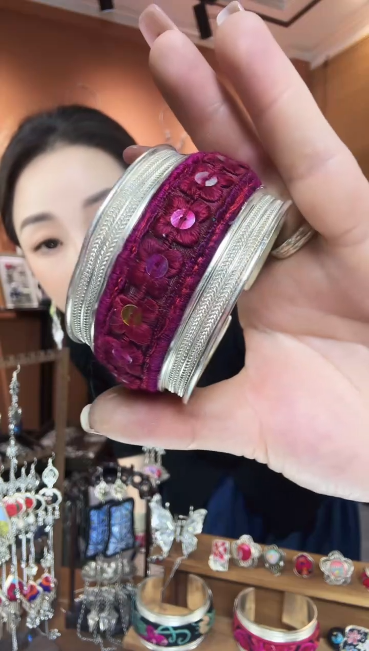 刺绣纯手工民族风手镯