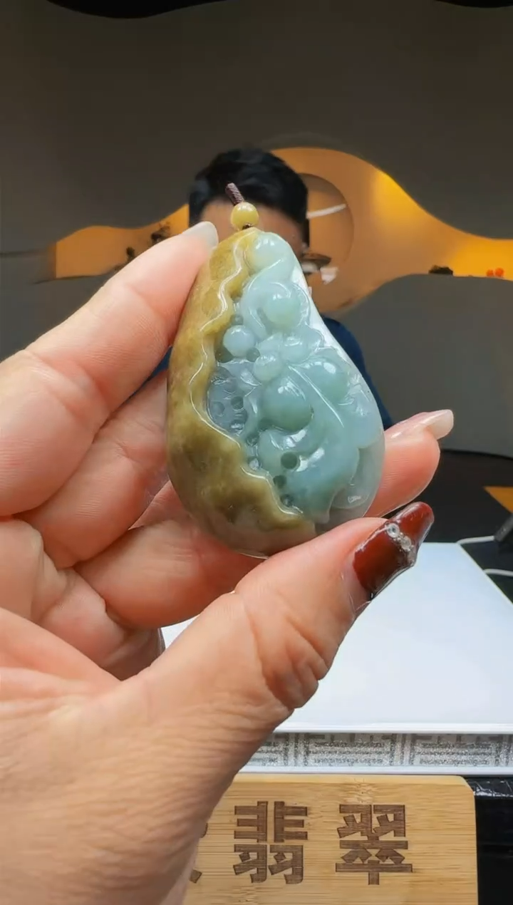 【闪购商品】定制翡翠未镶嵌Q04906翡翠毛货