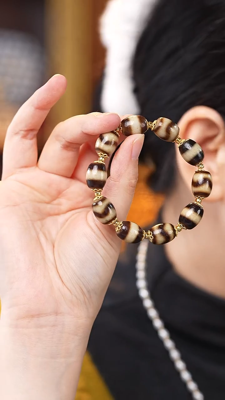 玛瑙/玉髓（覆膜）颈饰未镶嵌手串多样性发其一