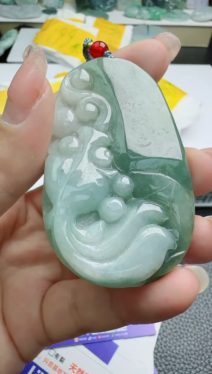 【闪购商品】翡翠颈饰未镶嵌1111111111