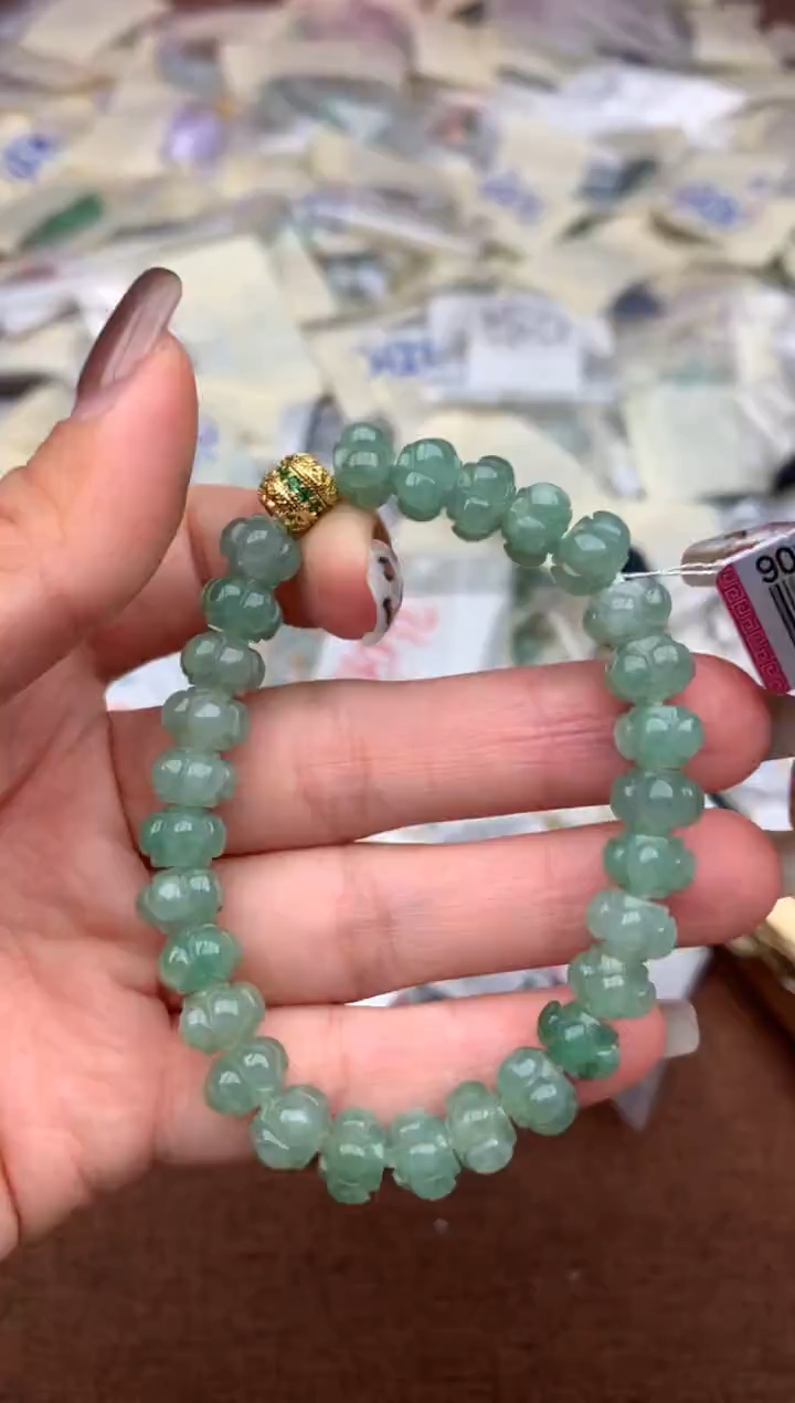 未镶嵌挂件翡翠1