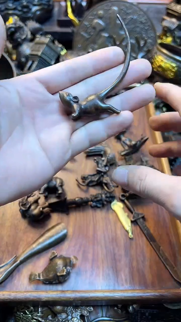 1案台摆件 物品摆件