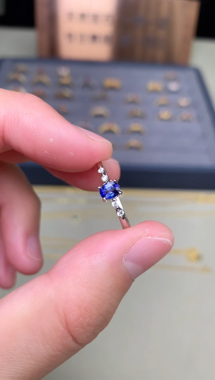 【闪购商品】蓝宝石戒指银S925镶嵌戒指