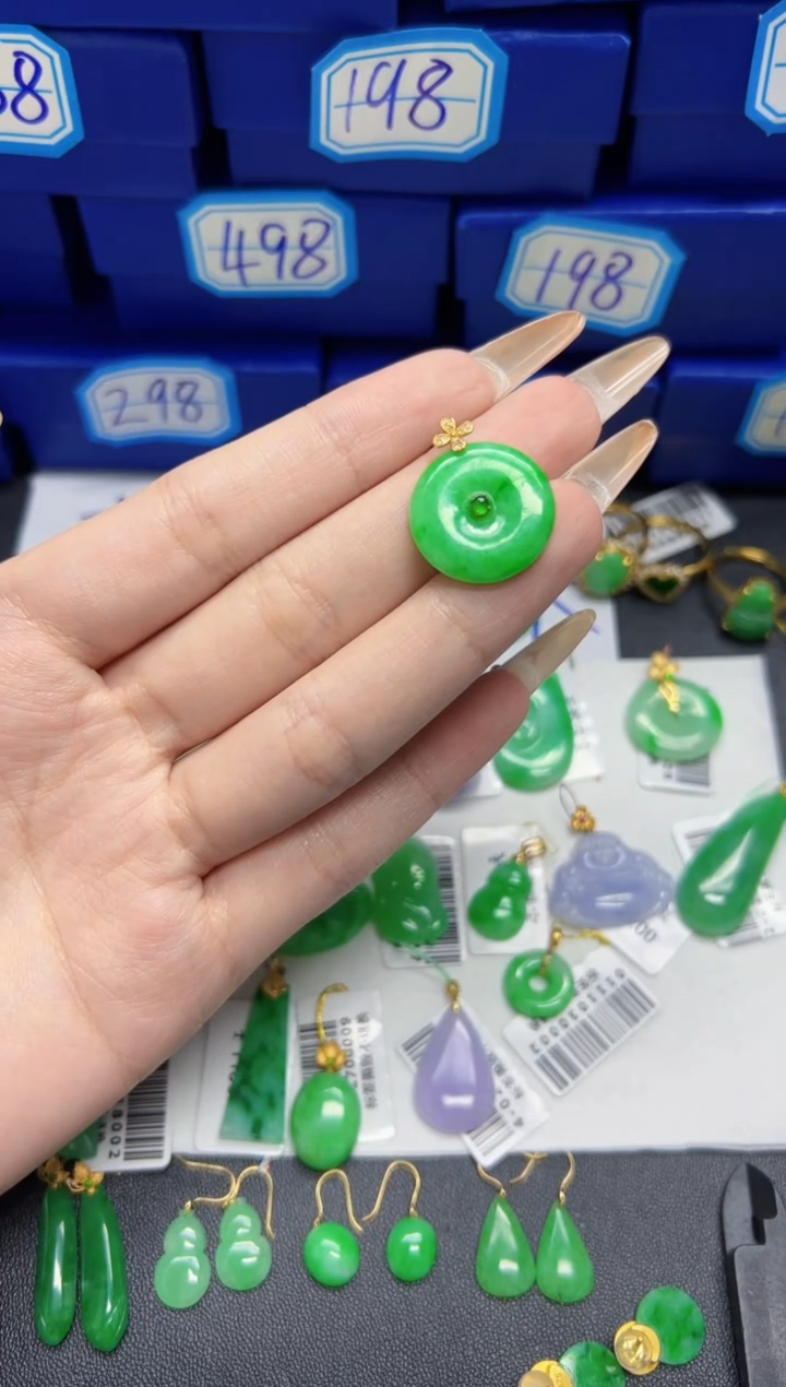 【闪购商品】翡翠颈饰18K金镶嵌Y缅料A货/支持复检/一件  