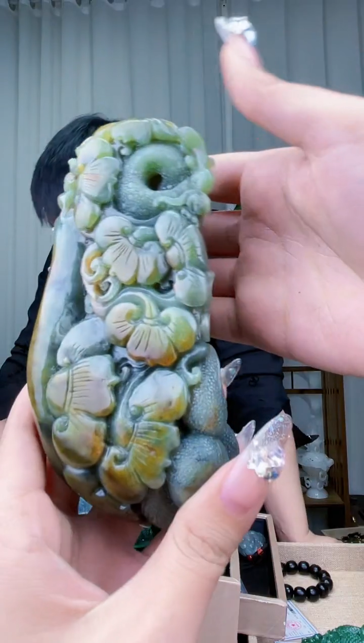 【闪购商品】和田玉挂件未镶嵌拍一发一，多样性发货！