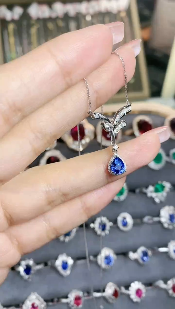 蓝宝石项链18K金镶嵌·