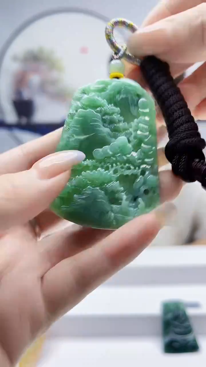 未镶嵌定制翡翠毛货挂件40