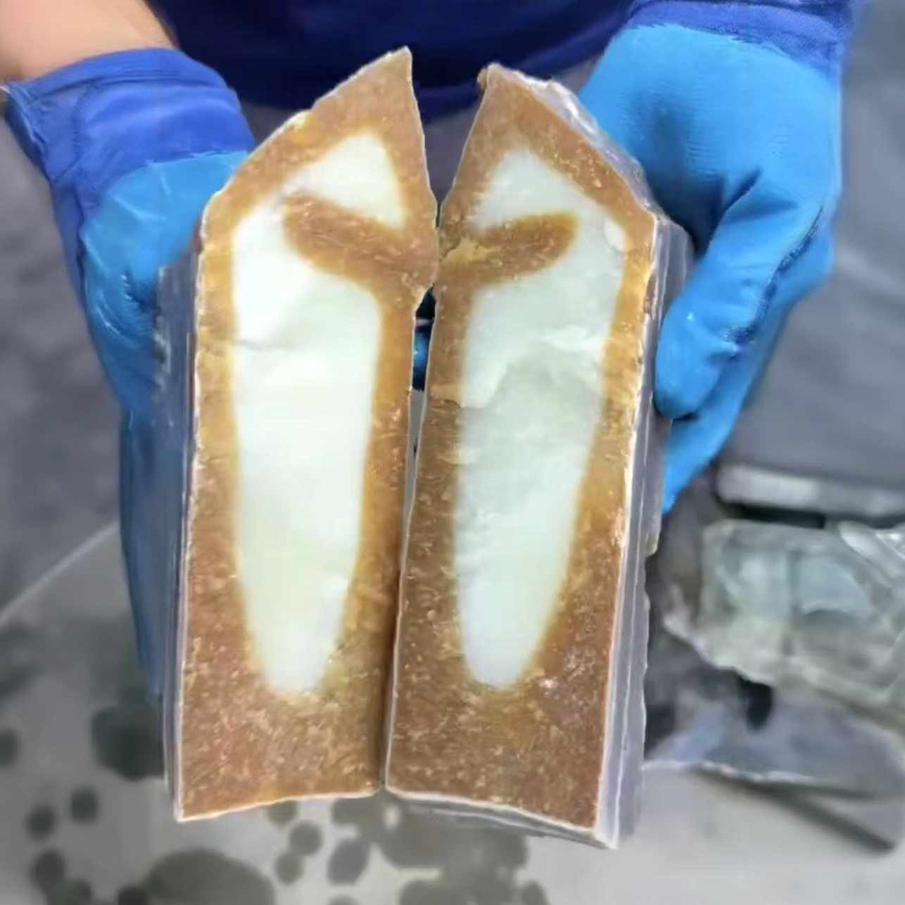 新疆糖白原石可定制高品质原石