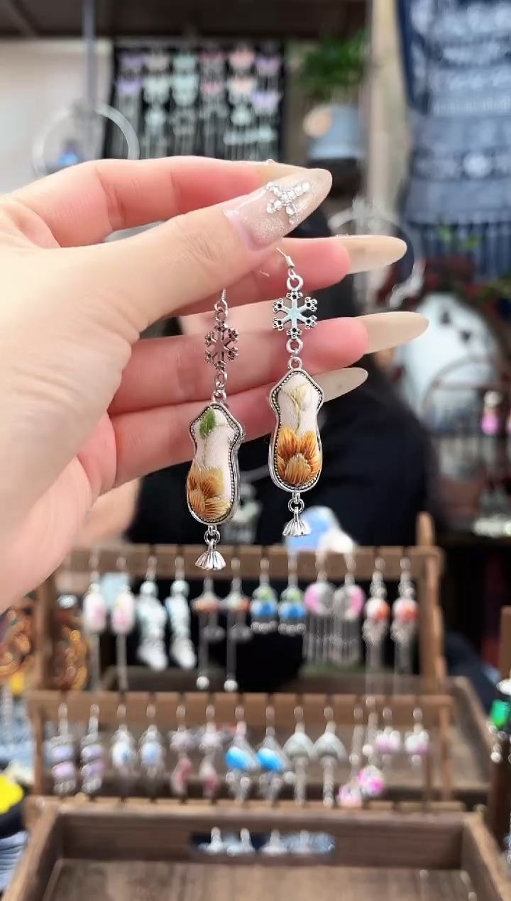 织绣民族风非遗老绣饰品237