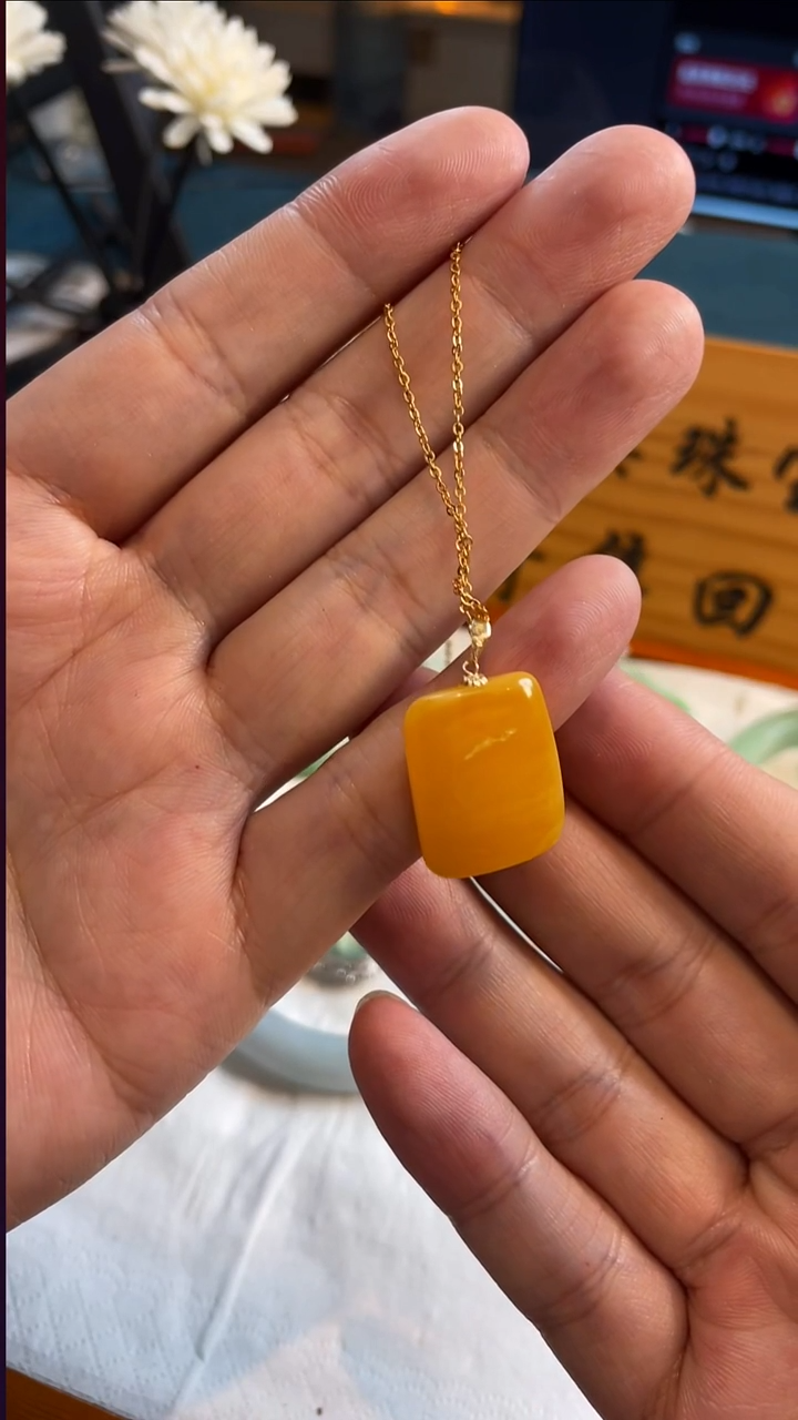 18K金镶嵌定制琥珀6061号